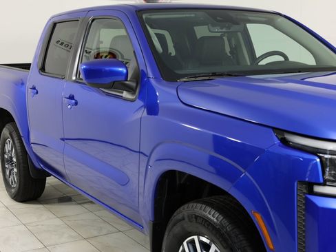 Used 2024 Nissan Frontier SL w/ Technology Package image 38