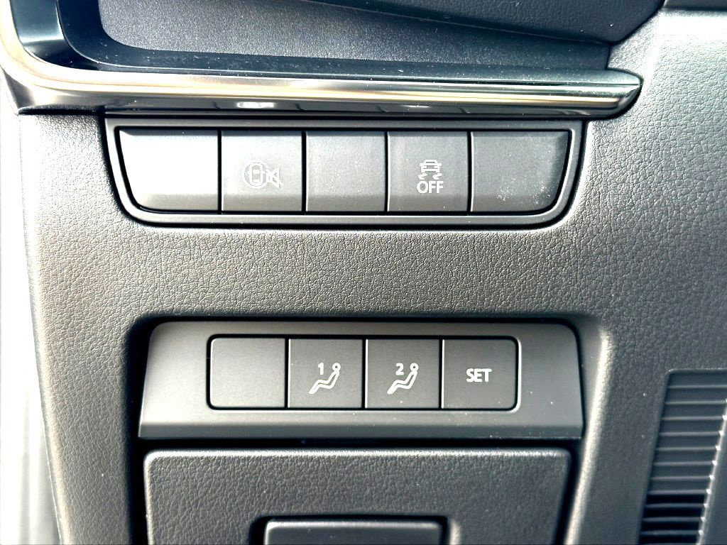 New 2026 MAZDA MAZDA3 2.5 S Hatchback w/ Premium Pkg FWD image 18