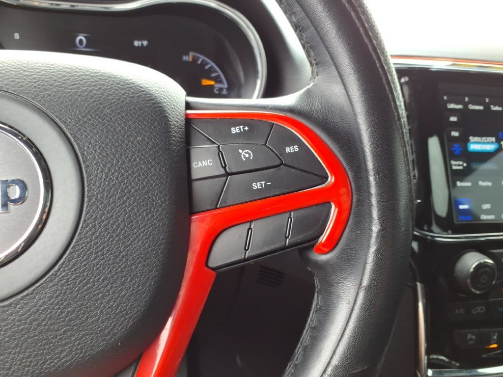 Used 2021 Jeep Grand Cherokee Laredo X AWD/4WD image 16