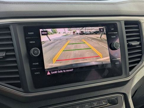 Used 2018 Volkswagen Atlas SE FWD image 13
