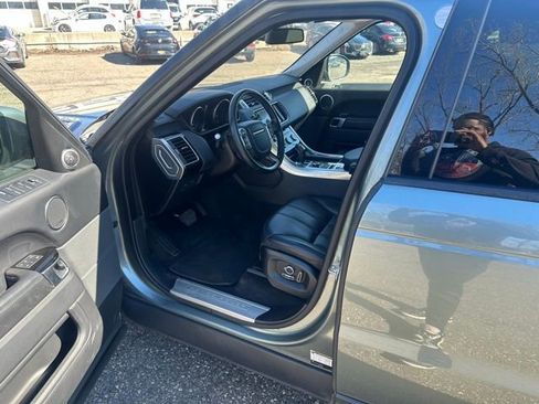 Used 2016 Land Rover Range Rover Sport HSE image 11