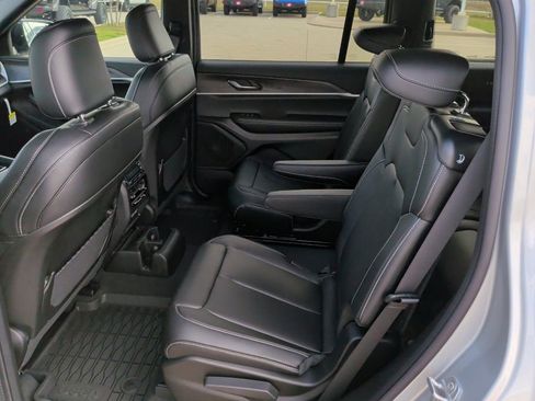 New 2025 Jeep Grand Cherokee L Limited image 44