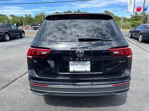 Used 2022 Volkswagen Tiguan SE image 4