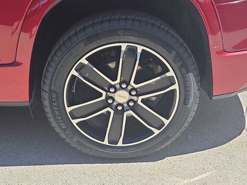 Used 2019 GMC Acadia Denali w/ Technology Package image 12