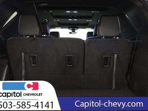 Used 2023 Chevrolet Traverse RS w/ LPO, Cargo Package AWD/4WD image 31