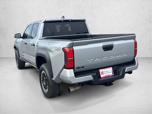 Certified 2025 Toyota Tacoma TRD Off-Road image 7
