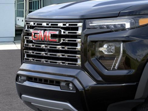 New 2026 GMC Canyon Denali AWD/4WD image 13