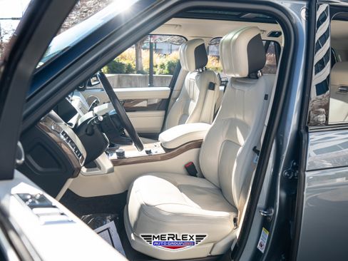 Used 2019 Land Rover Range Rover Supercharged image 16
