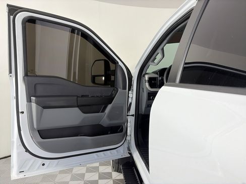 Used 2024 Ford F550 4x4 Crew Cab Super Duty image 10