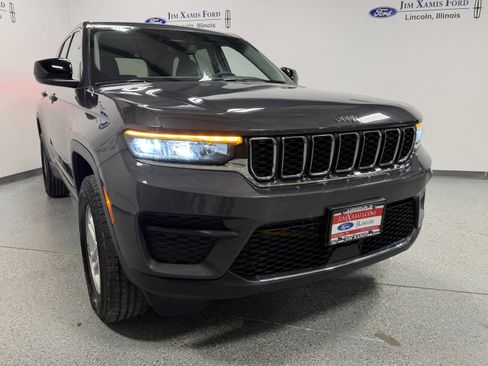 Used 2023 Jeep Grand Cherokee Laredo image 34