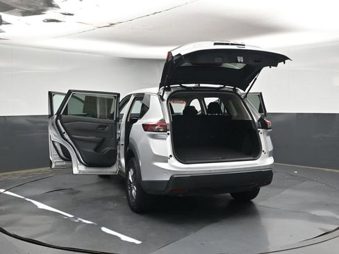Used 2024 Nissan Rogue S AWD/4WD image 42