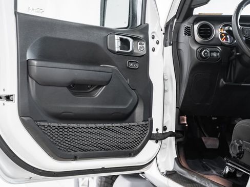 Certified 2022 Jeep Wrangler Unlimited Sport image 40