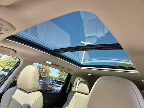 Used 2022 Subaru Ascent Limited w/ Technology Package image 16