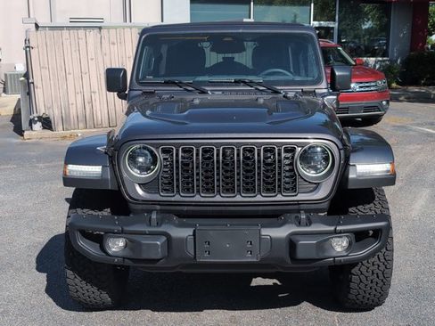 Used 2025 Jeep Wrangler Unlimited Rubicon 4xe w/ Safety Group AWD/4WD image 2