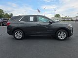 Used 2020 Chevrolet Equinox LT image 2