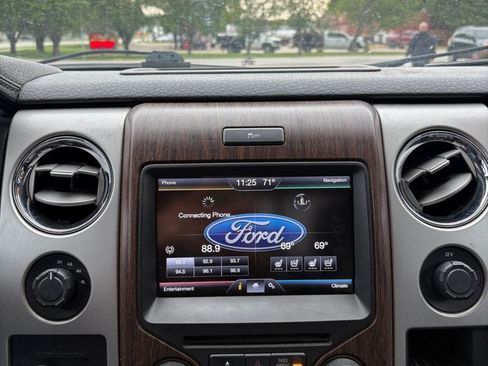 Used 2014 Ford F150 Lariat w/ Equipment Group 502A Luxury AWD/4WD image 13