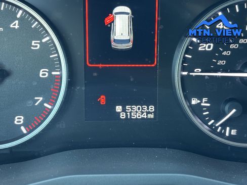 Used 2024 Subaru Ascent Premium w/ Convenience Package image 7