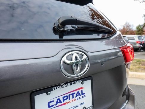 Used 2017 Toyota Highlander Limited image 22