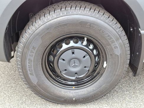 New 2025 Mercedes-Benz Sprinter 2500 image 5