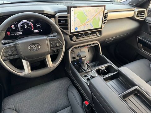 Used 2025 Toyota Tundra Limited AWD/4WD image 6