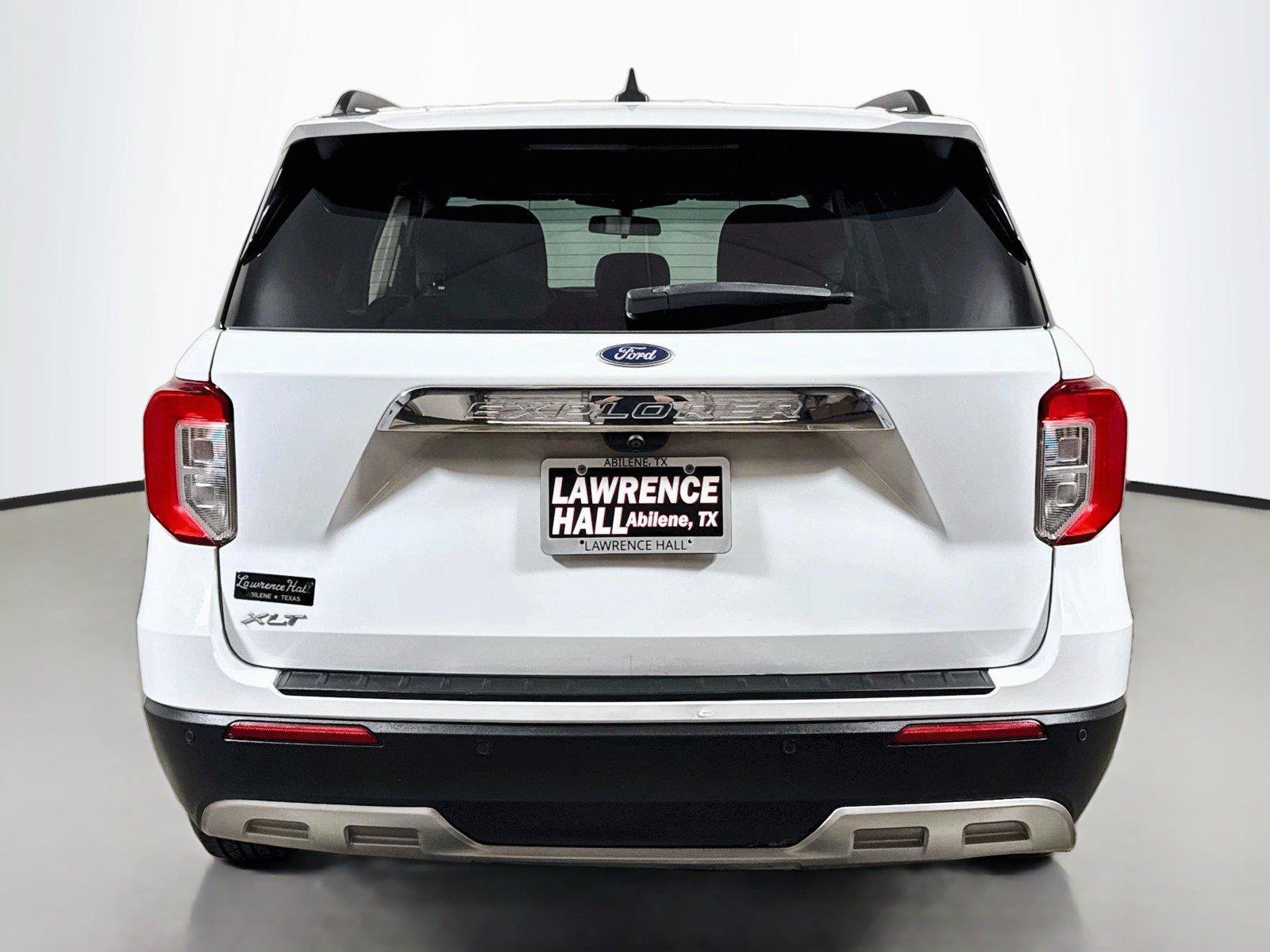 Used 2021 Ford Explorer XLT w/ Equipment Group 202A RWD image 5