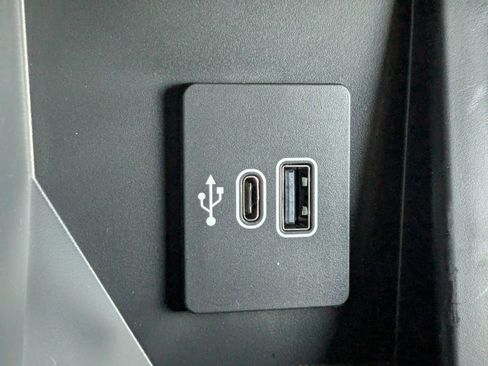 New 2025 Ford F150 Lariat w/ Equipment Group 502A High image 25