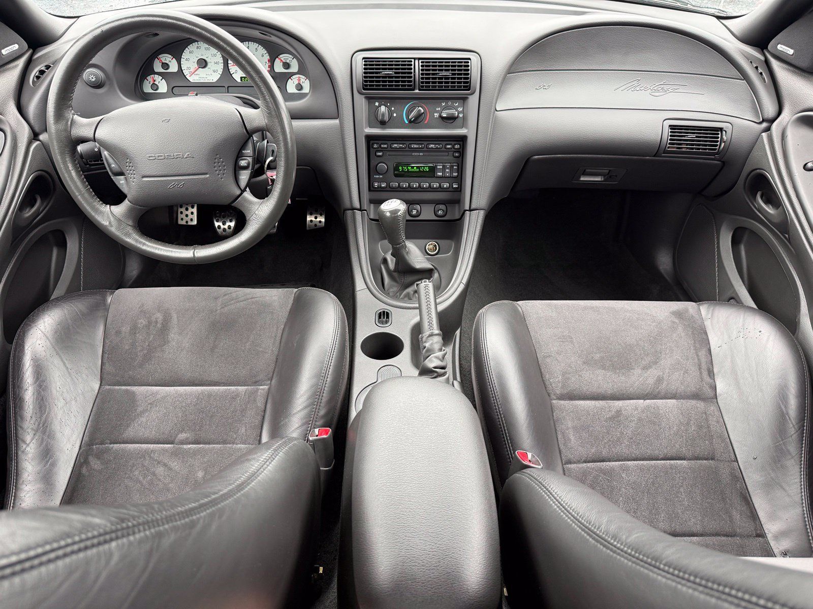 Used 2004 Ford Mustang Cobra RWD image 2
