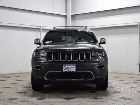 Used 2017 Jeep Grand Cherokee Limited image 2