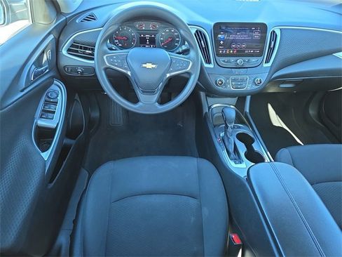 Used 2024 Chevrolet Malibu LT image 12