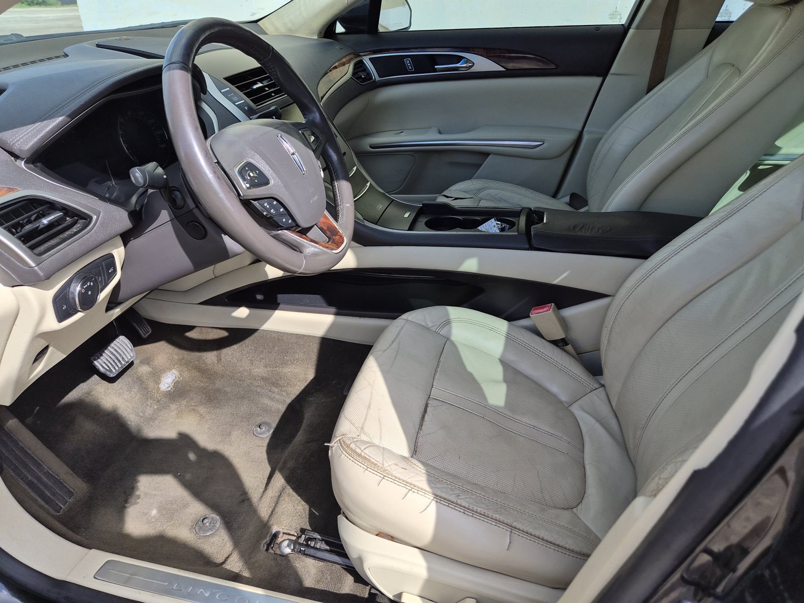 Used 2013 Lincoln MKZ FWD image 10
