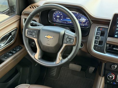 Certified 2024 Chevrolet Tahoe High Country AWD/4WD image 13