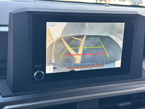 Used 2025 Toyota 4Runner SR5 image 18