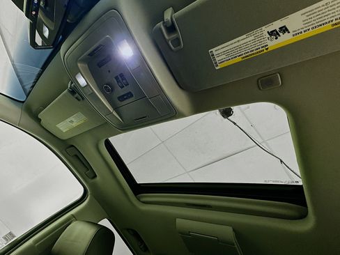 Used 2017 Chevrolet Tahoe Premier image 25