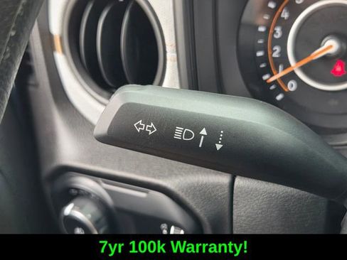 Used 2025 Jeep Wrangler Sport AWD/4WD image 32