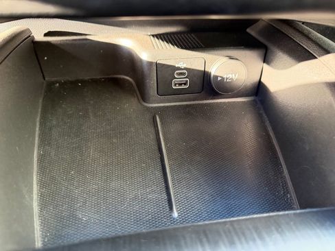 Used 2025 Ford Escape Active image 24