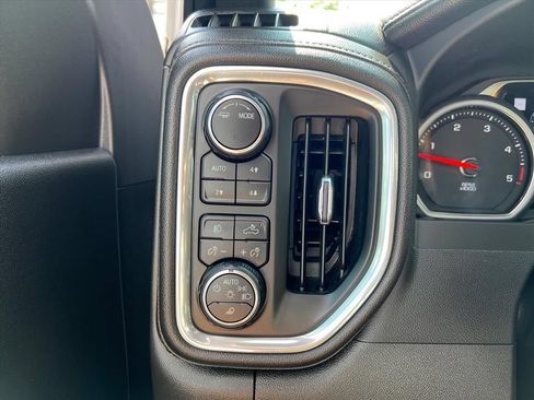 Used 2023 Chevrolet Silverado 2500 High Country AWD/4WD image 16