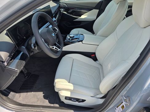 New 2027 BMW 530i RWD image 7