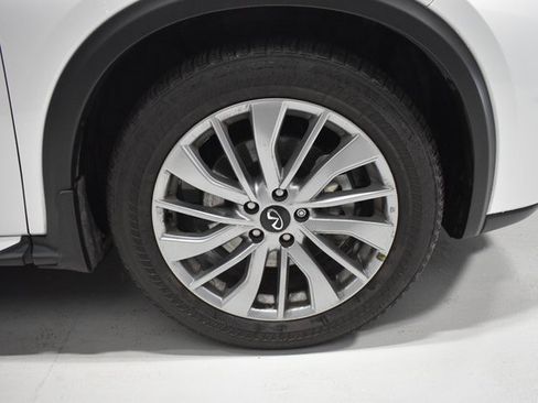 Used 2025 INFINITI QX50 Luxe image 10
