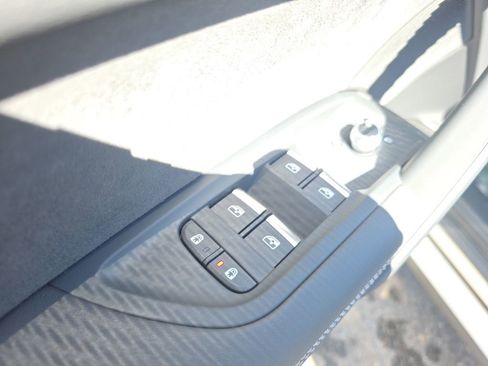 Used 2023 Audi SQ5 Premium Plus w/ Premium Plus Package image 10