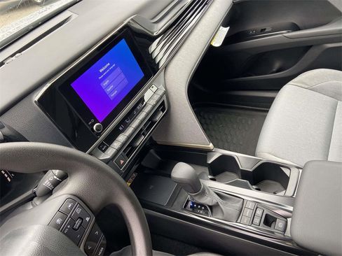 Used 2026 Toyota Camry LE image 25