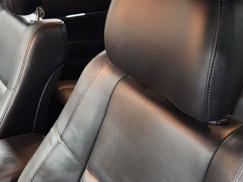 Used 2019 Jeep Grand Cherokee Limited image 32