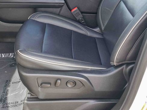 Used 2023 Chevrolet Suburban Premier image 20