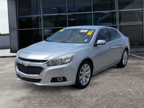 Used 2015 Chevrolet Malibu LTZ FWD image 4