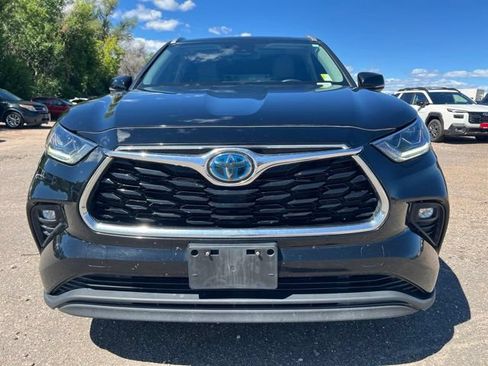 Used 2022 Toyota Highlander Bronze Edition AWD/4WD image 9