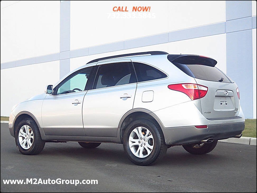 Used 2010 Hyundai Veracruz GLS FWD image 3
