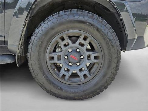 Used 2024 Toyota 4Runner SR5 Premium w/ Moonroof Package AWD/4WD image 23