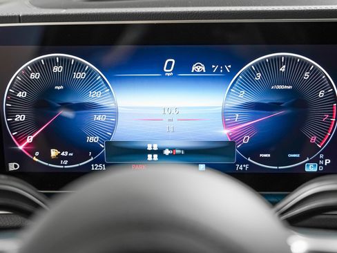 New 2026 Mercedes-Benz GLS 580 4MATIC image 17