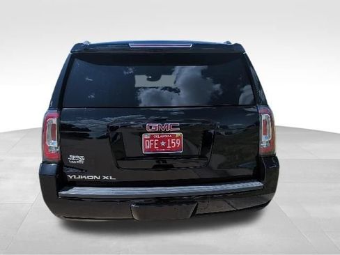 Used 2018 GMC Yukon XL SLT AWD/4WD image 4
