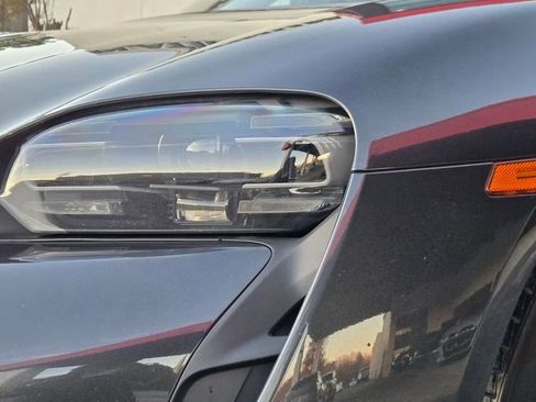 Used 2022 Porsche Taycan image 13