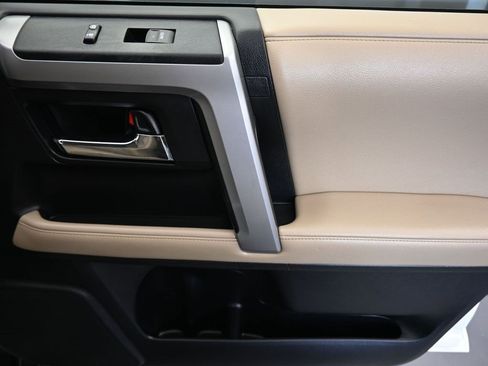 Used 2019 Toyota 4Runner SR5 image 43